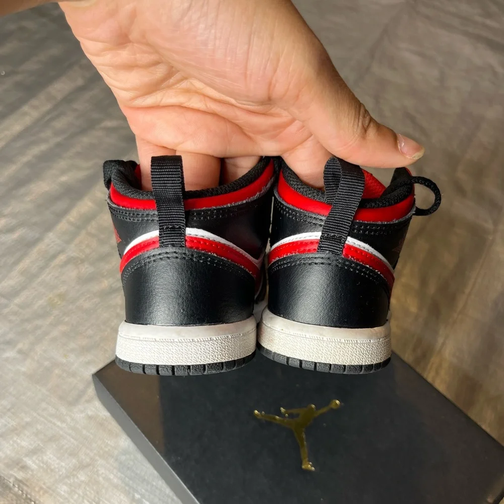 Jordan 1 Mid Toddler Shoe - Picture 4 of 5